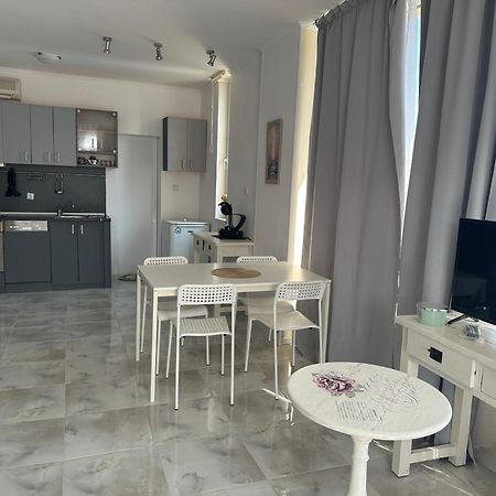 Oazis Sea View Apartment Ravda Bagian luar foto