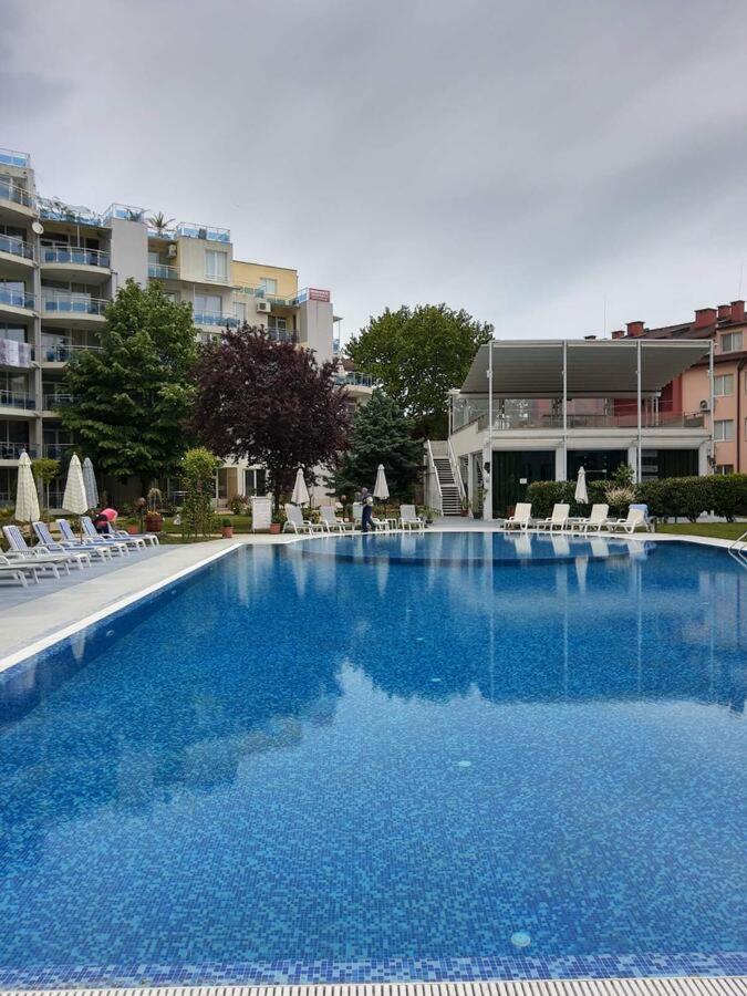 Oazis Sea View Apartment Ravda Bagian luar foto
